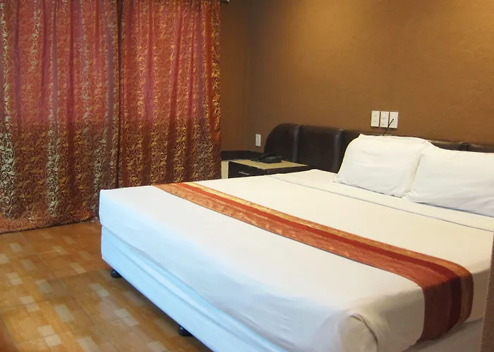 Holiday Spa Hotel 3* Cebu Stadt