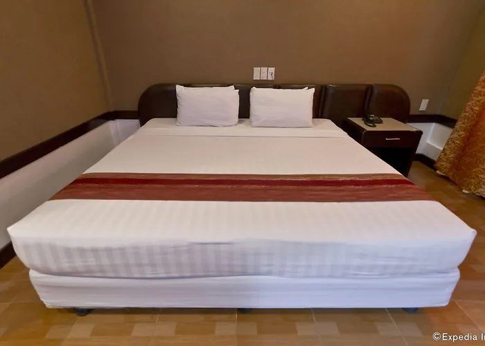 Holiday Spa Hotel Hotel