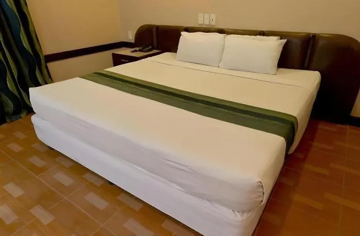Holiday Spa Hotel Hotel 3*