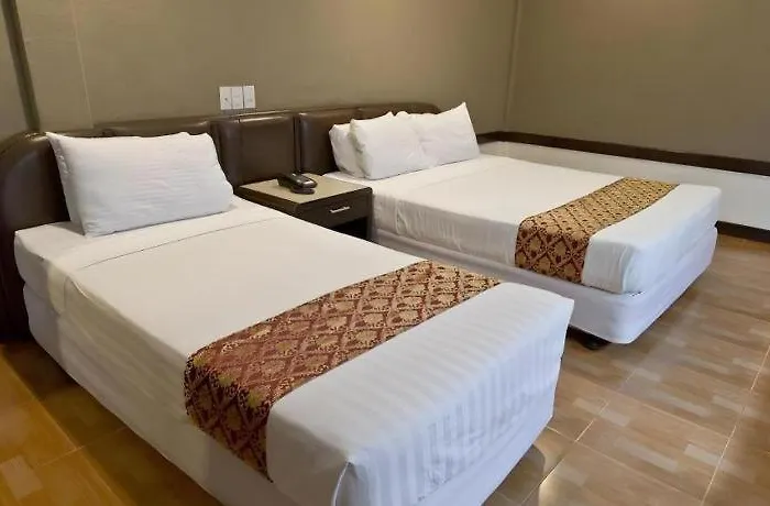 Holiday Spa Hotel Hotel