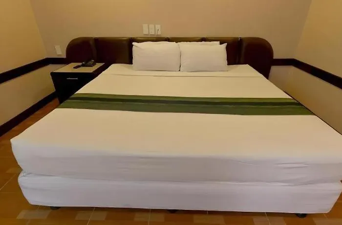 Holiday Spa Hotel 3*