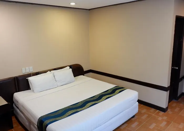 Holiday Spa Hotel